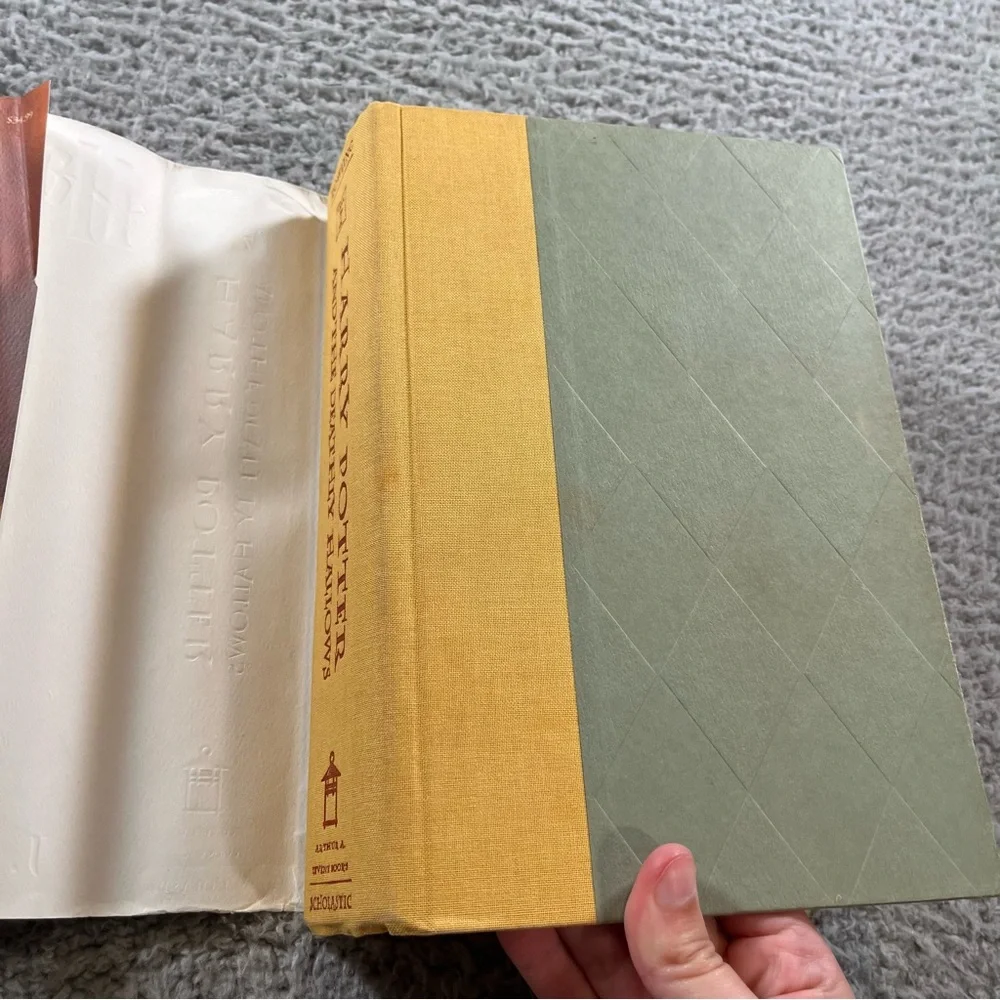 Harry Potter and the Deathly‎ Hallows Book
